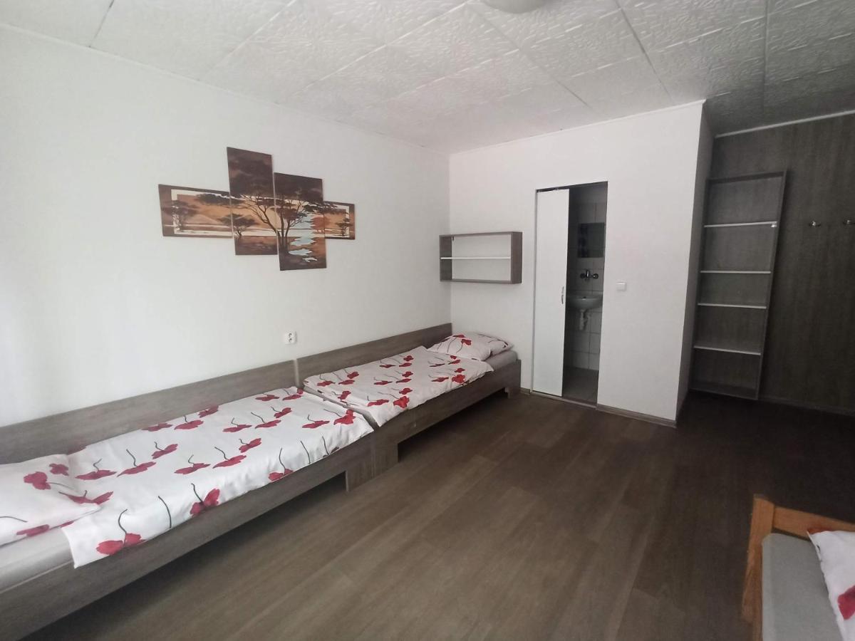 Motel Sofer Volkovce Buitenkant foto